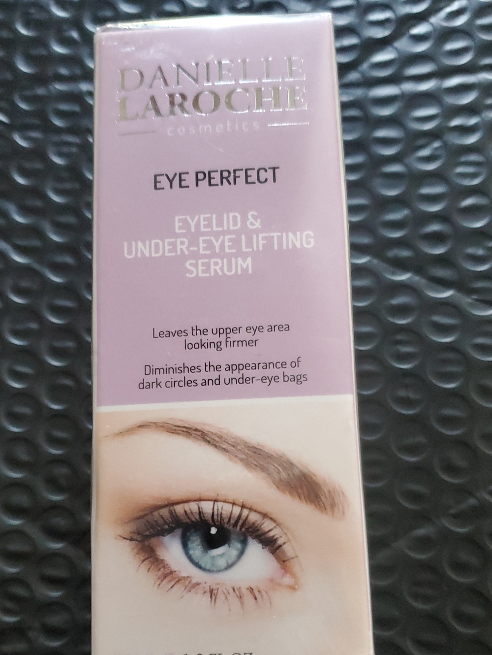 Eye Perfect Eyelid & Under-Eye Lifting Serum - Pale Pink